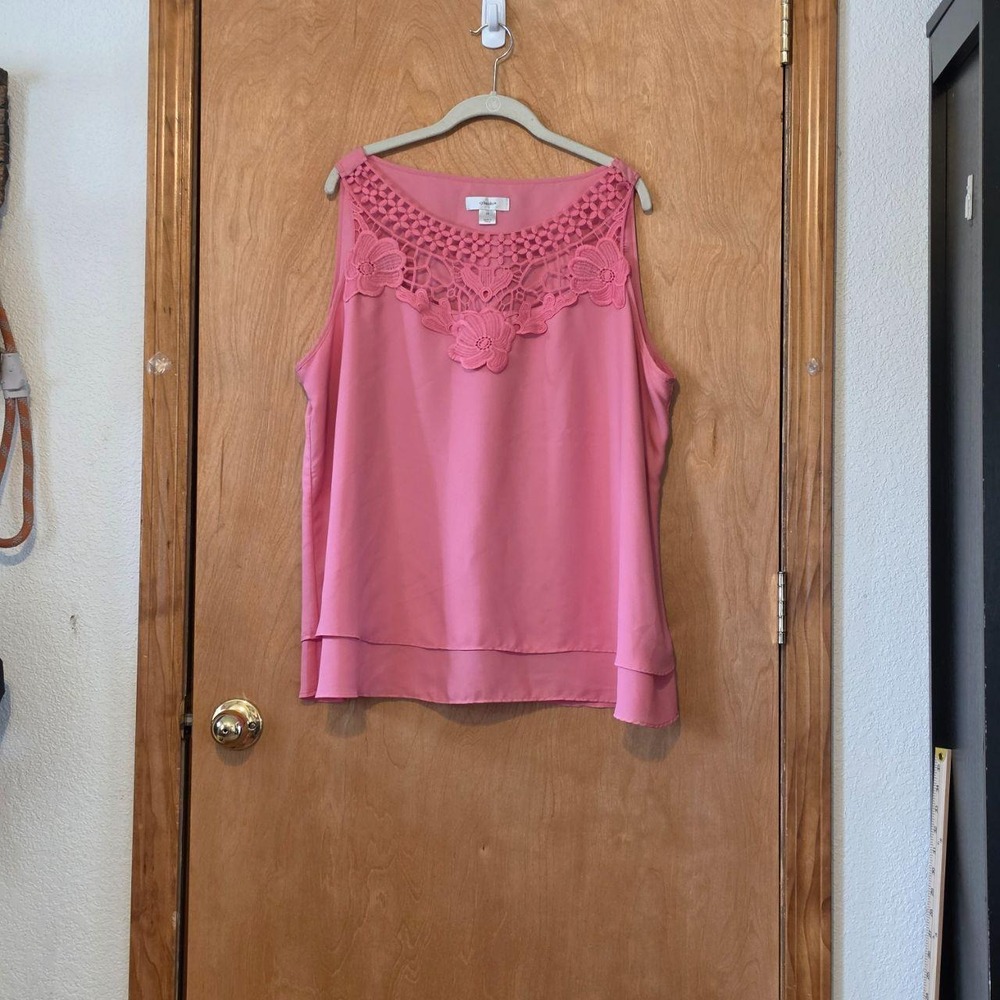 C.J. Banks Crochet Lace Yoke Tank Top Blouse Coral Pink Floral 2X